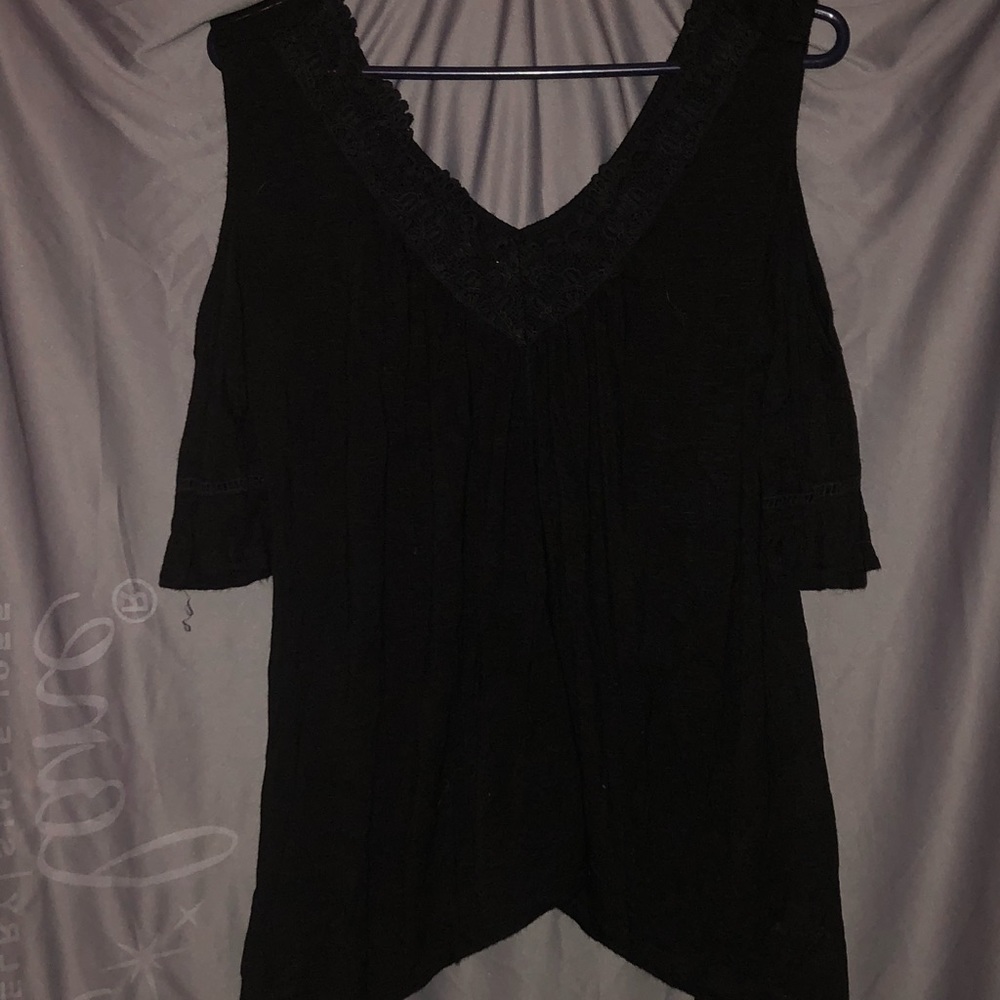 Maurices Cold Shoulder Shirt - L